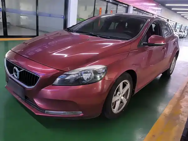Volvo V40 2017