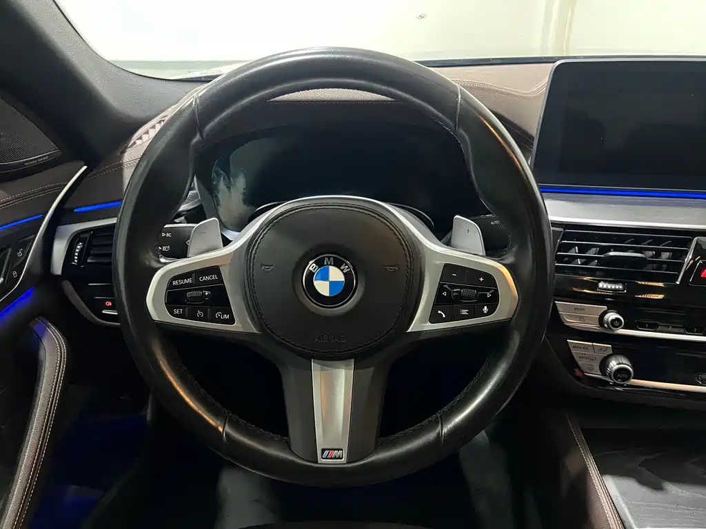BMW 5 Series 2022 — фото 14