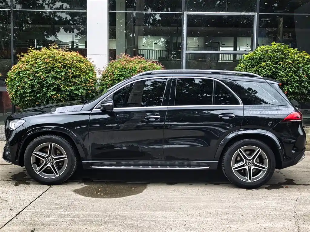 Mercedes-Benz GLE 2021 — фото 2