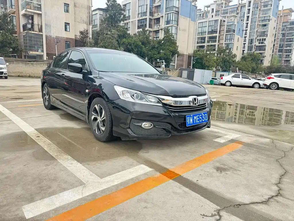 Honda Accord 2017 — фото 3