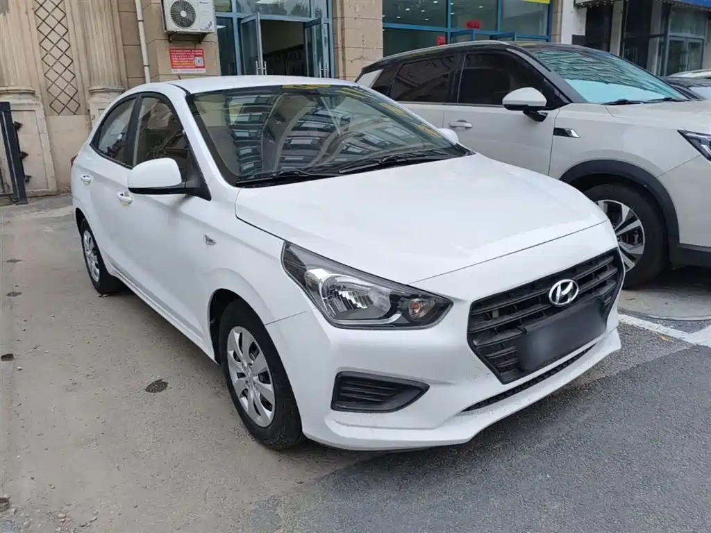 Hyundai Verna 2017 — фото 4