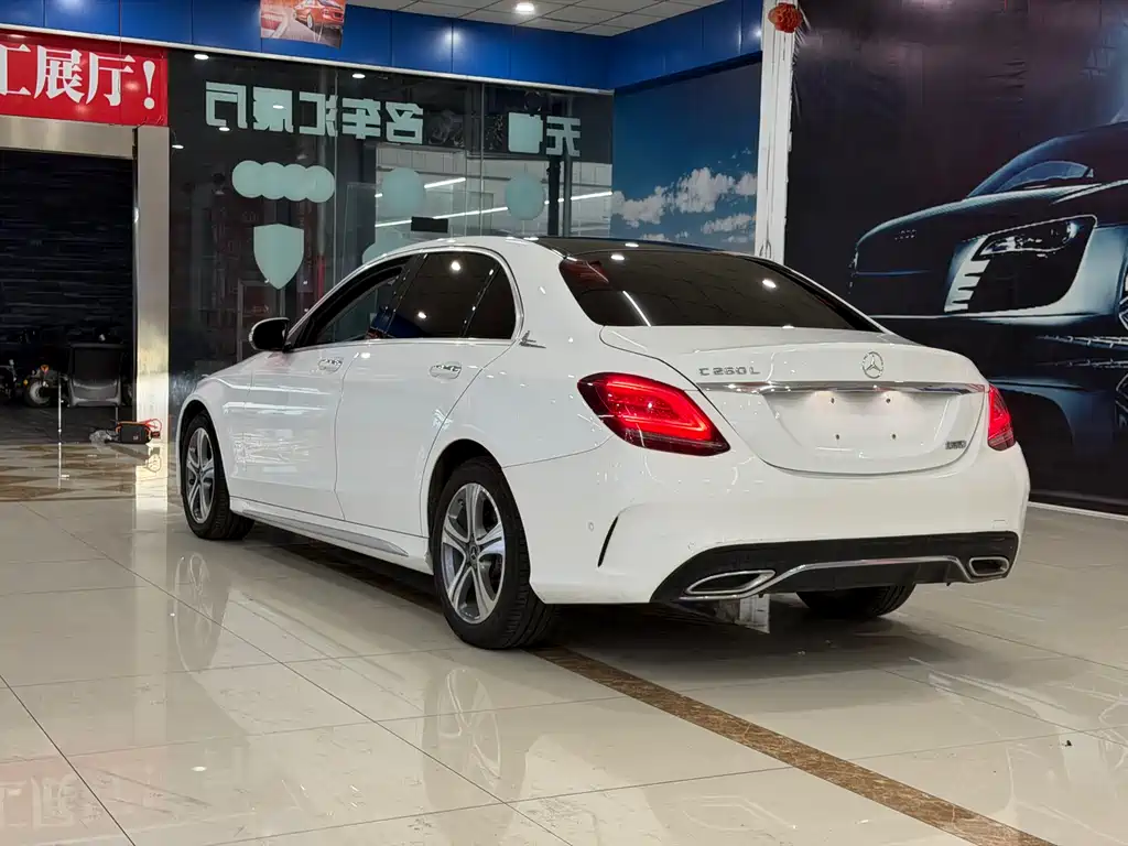 Mercedes-Benz C-Class 2020 — фото 11
