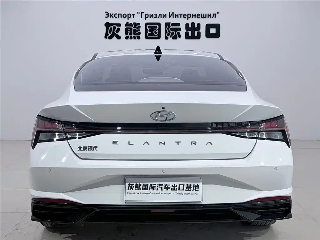 Hyundai Elantra 2021
