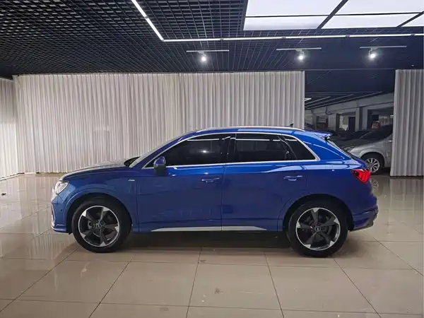 Audi Q3 2021