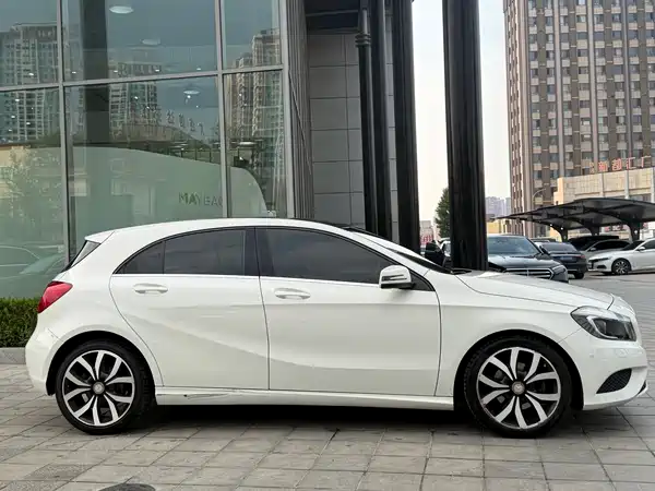 Mercedes-Benz A-Class 2014