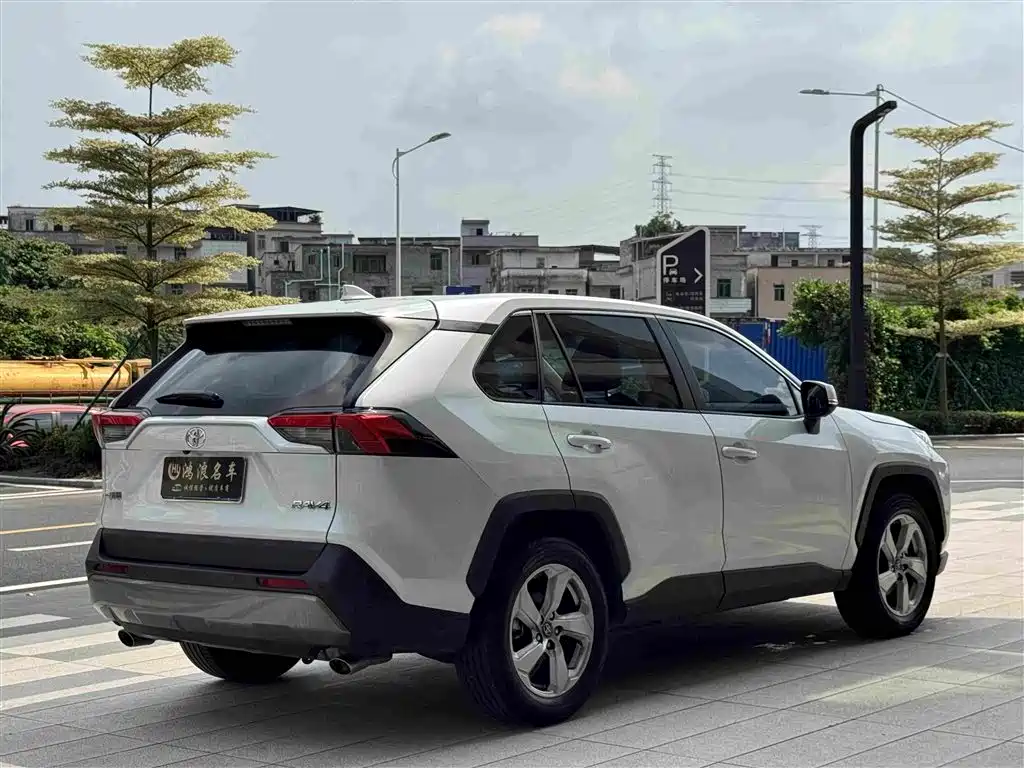 Toyota RAV4 2022