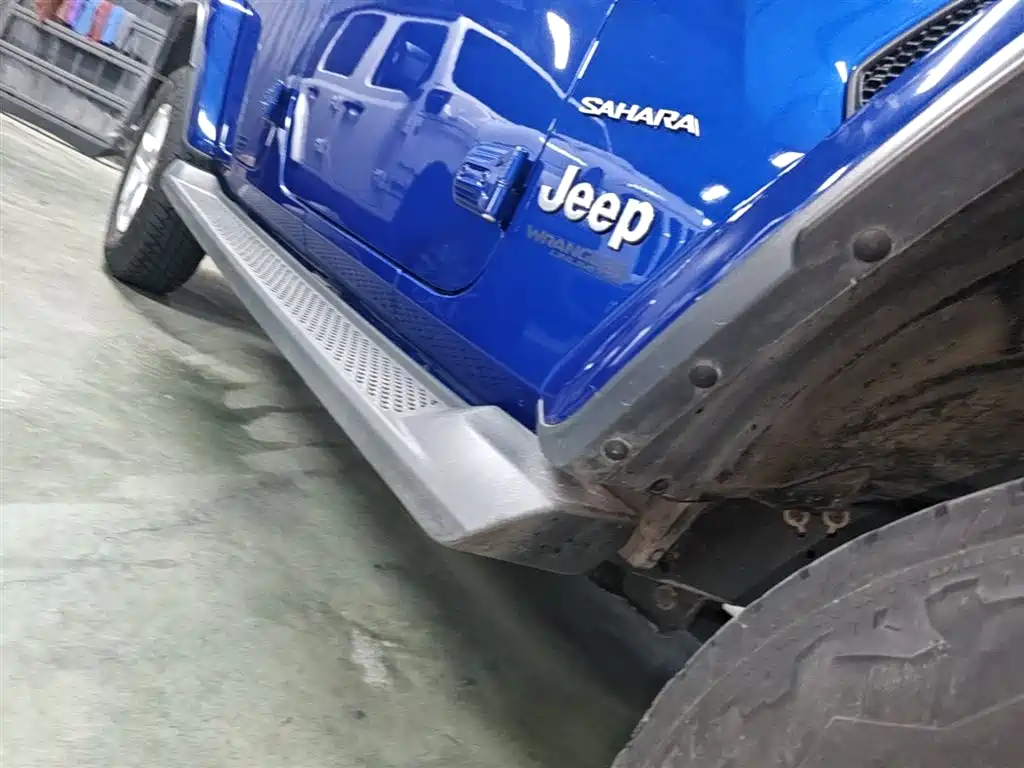 Jeep Wrangler 2020 — фото 21