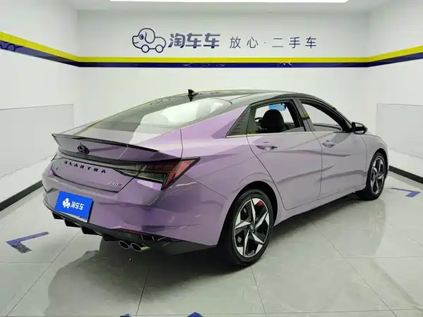 Hyundai Elantra 2022