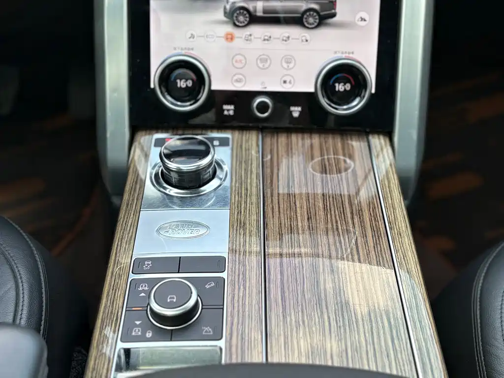 Land Rover Range Rover 2019 — фото 13