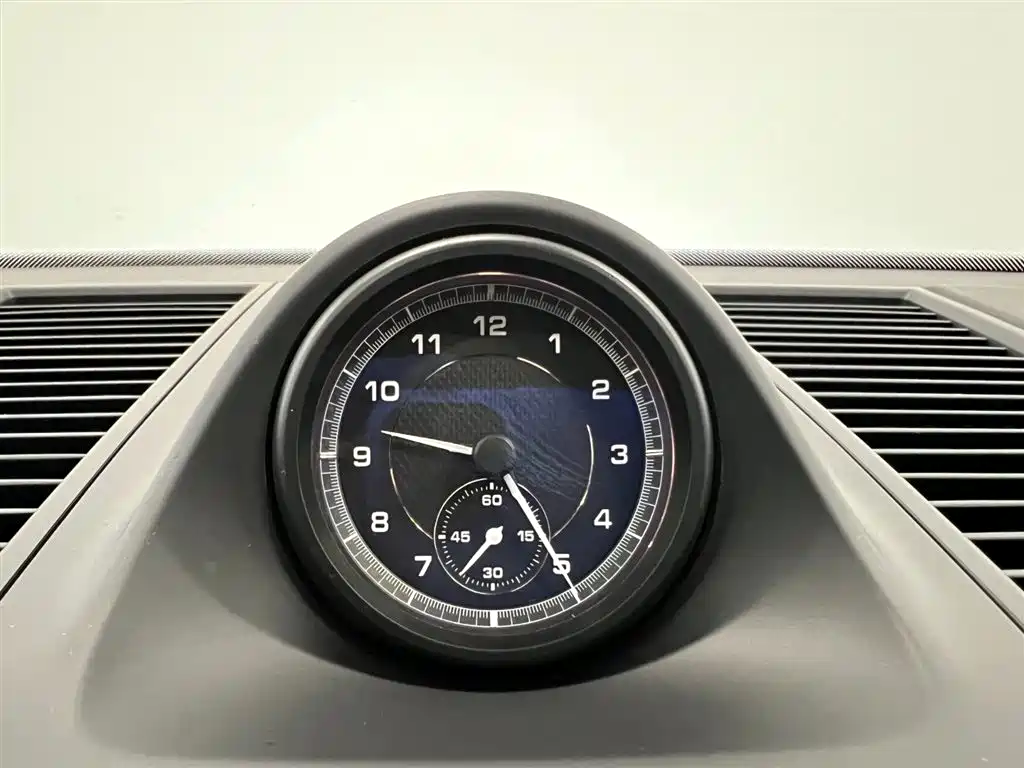 Porsche Macan 2023 — фото 15