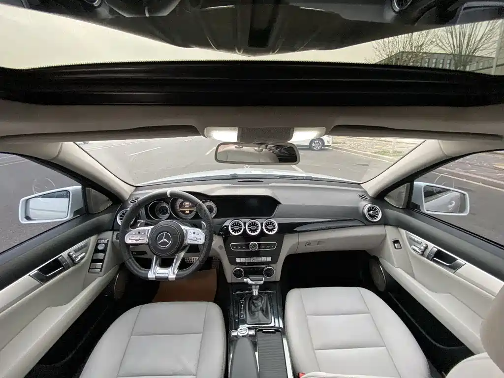 Mercedes-Benz C-Class 2012 — фото 10