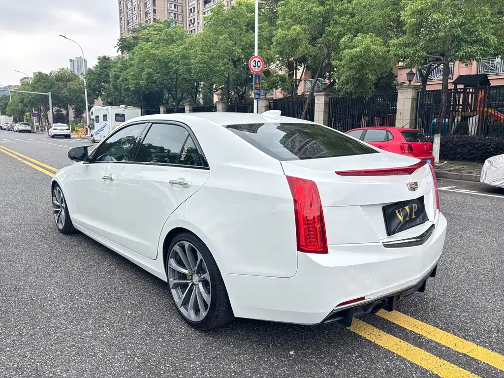 Cadillac ATS-L 2018 — фото 9