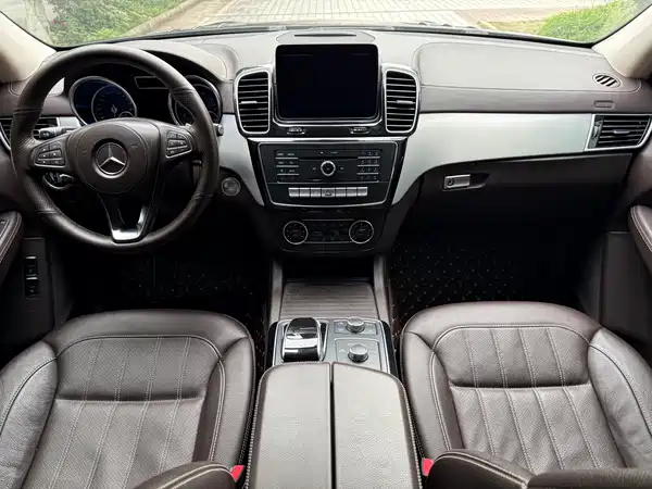 Mercedes-Benz GLS 2016
