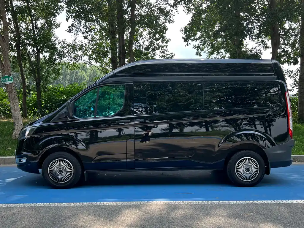 Ford Transit 2022