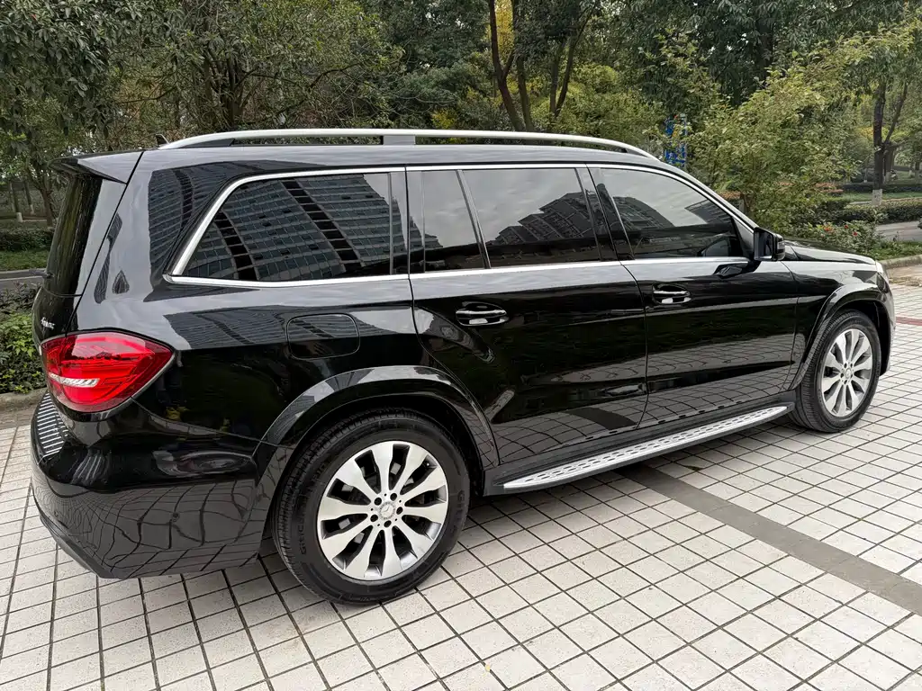 Mercedes-Benz GLS 2017 — фото 14