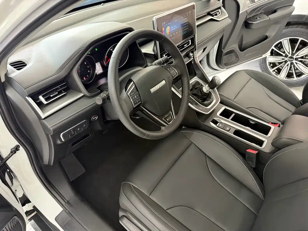 Haval M6 2023 — фото 10