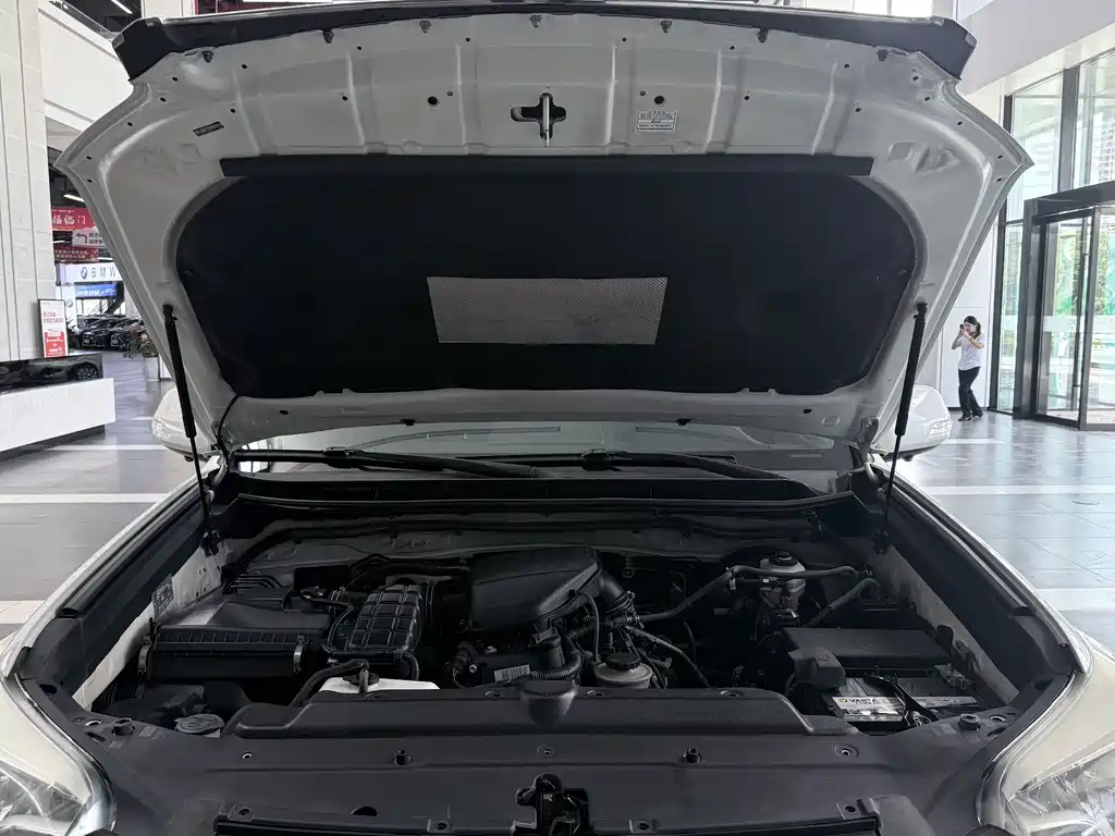 Toyota Prado 2017 — фото 24