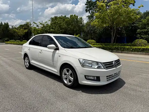 Volkswagen Santana 2015