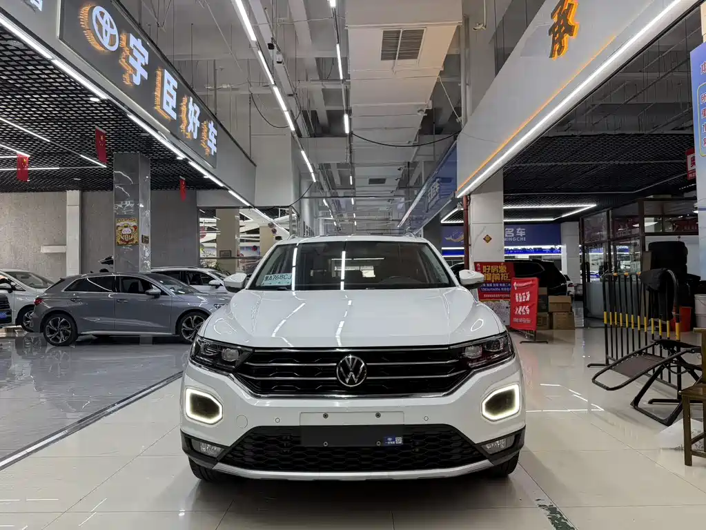 Volkswagen T-Roc 2022 — фото 3