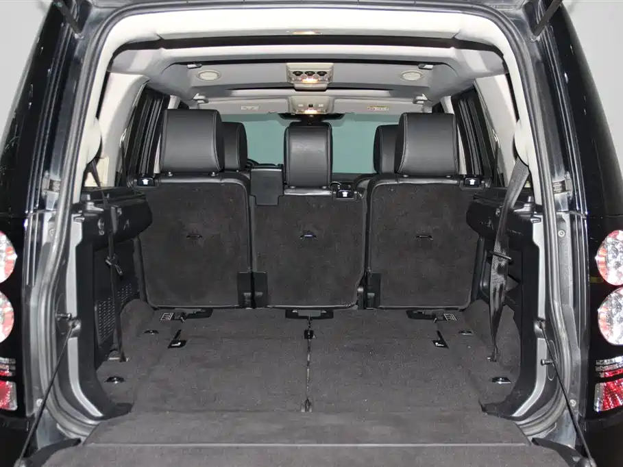 Land Rover Discovery 2015 — фото 25
