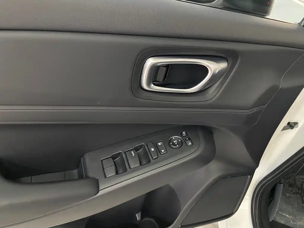 Honda Vezel 2023 — фото 16
