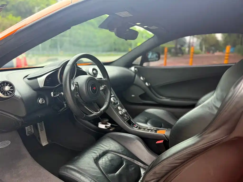 McLaren 12C 2013 — фото 19