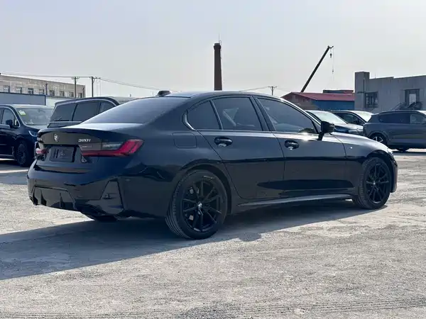 BMW 3 Series 2023