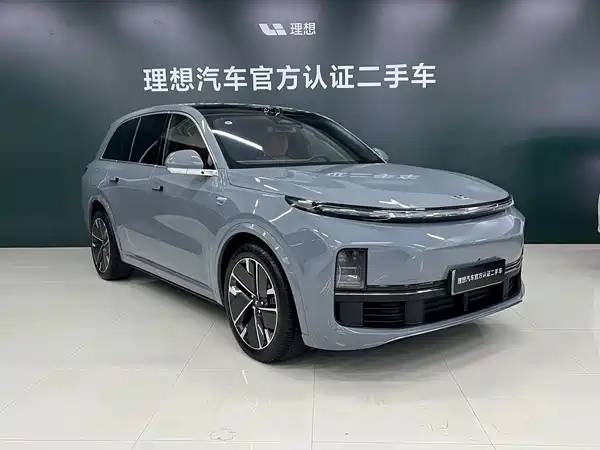 Li Auto L8 2025