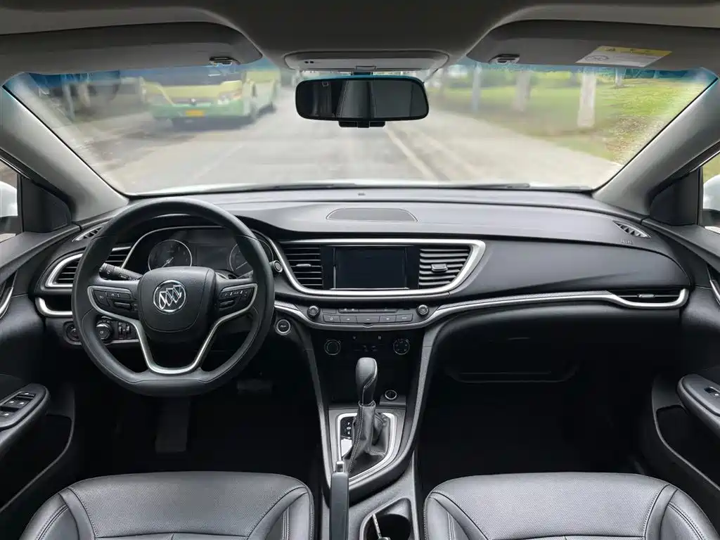 Buick Excelle 2022 — фото 15