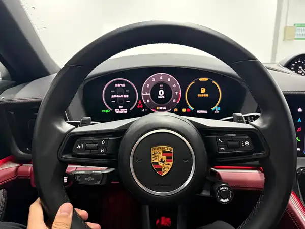 Porsche Panamera 2025
