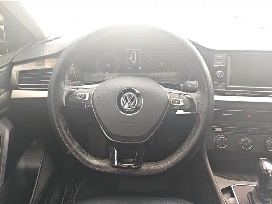 Volkswagen Lavida 2019 — фото 15
