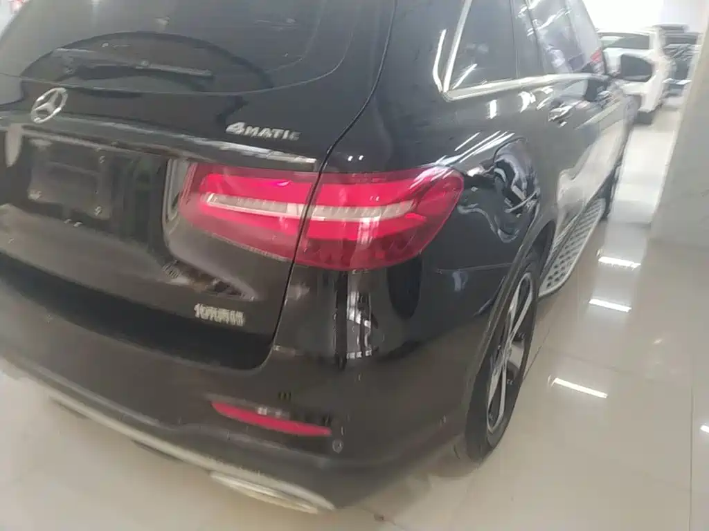 Mercedes-Benz GLC 2018 — фото 24
