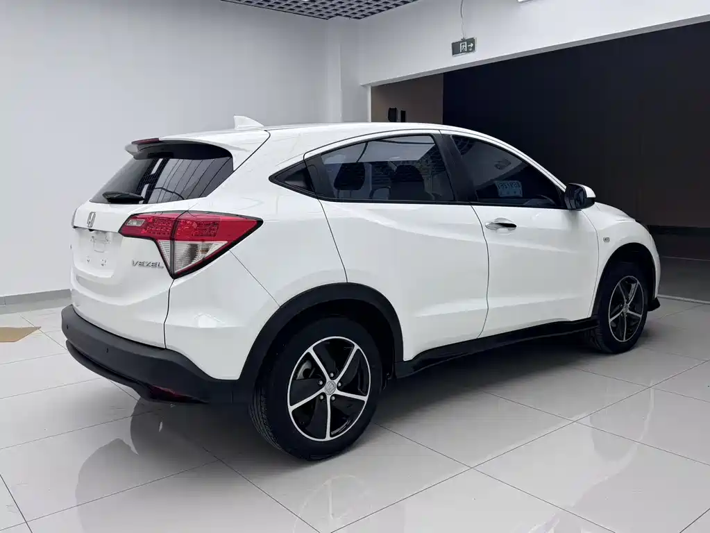 Honda Vezel 2022 — фото 8