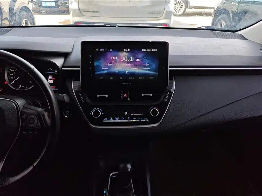 Toyota Corolla 2019 — фото 13