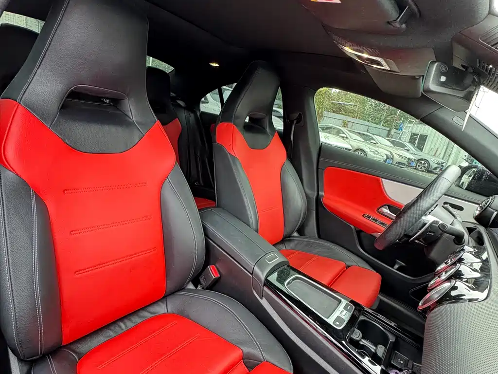 Mercedes-Benz CLA AMG 2024 — фото 10