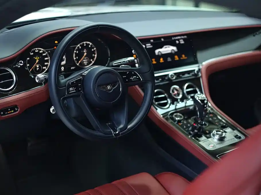 Bentley Continental 2019 — фото 9