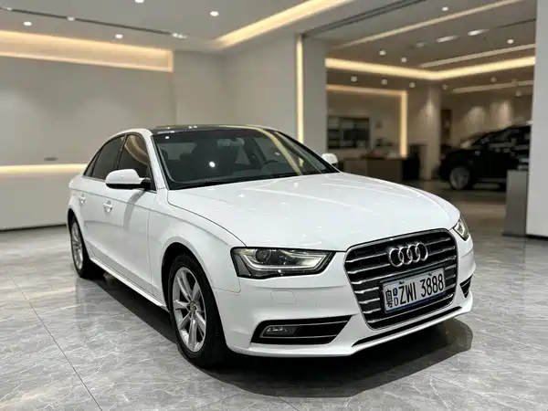 Audi A4L 2016