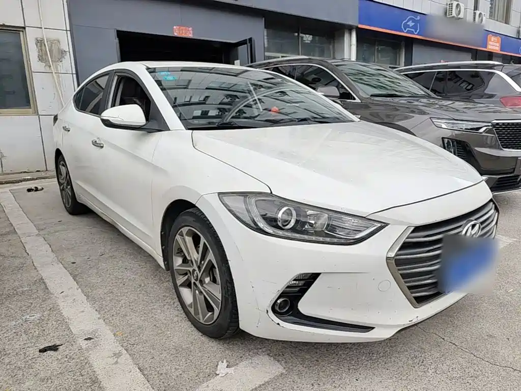Hyundai Elantra 2018