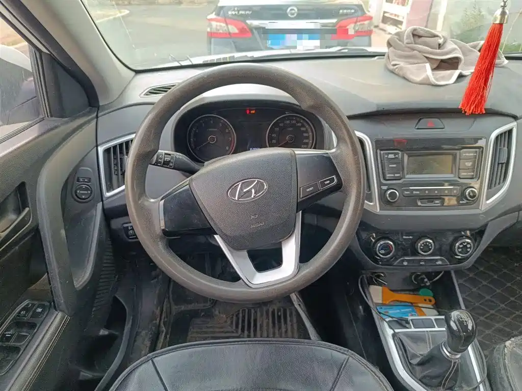 Hyundai ix25 2018 — фото 11