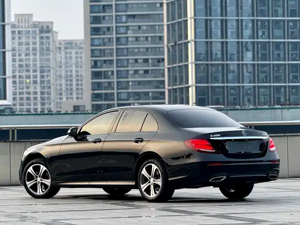 Mercedes-Benz E-Class 2017