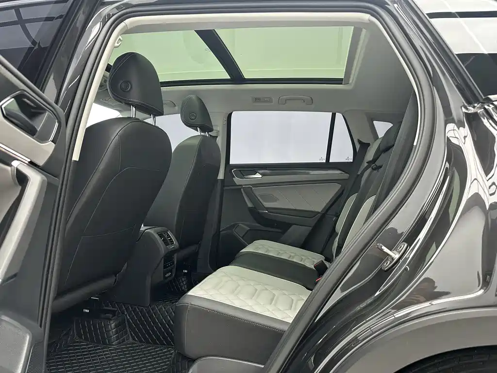 Volkswagen Tayron 2023