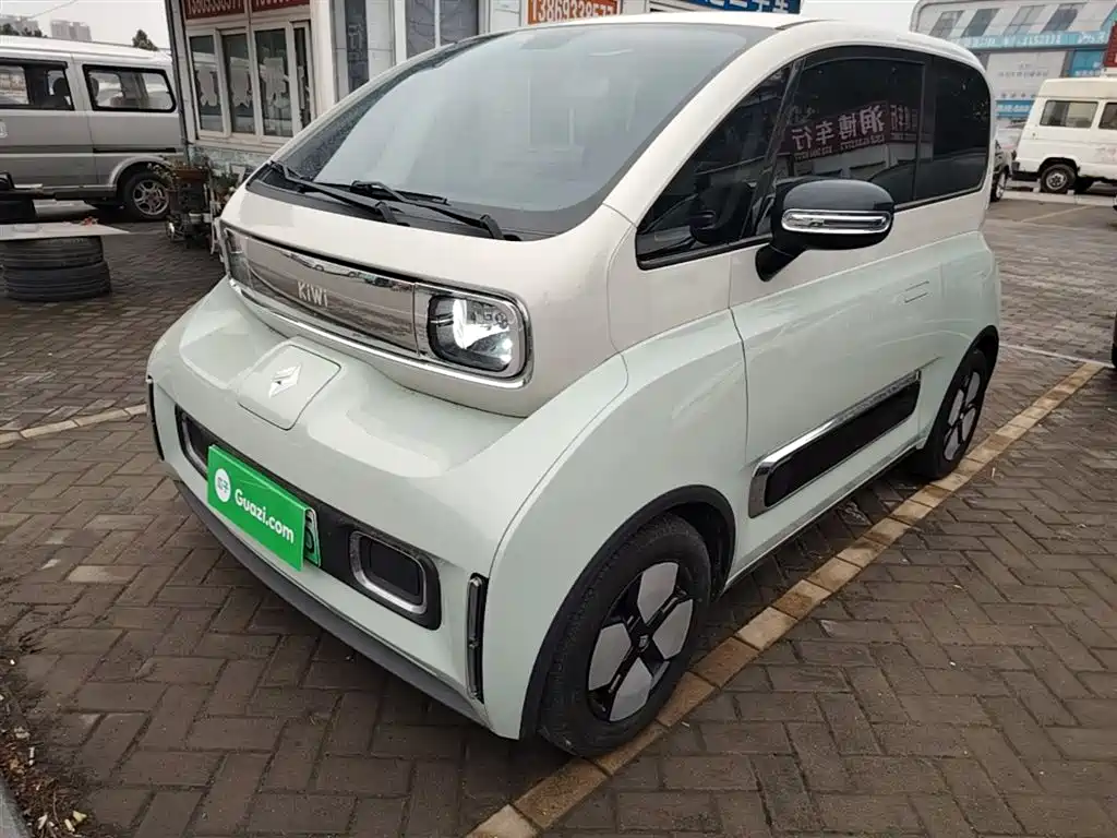 Baojun KiWi EV 2023 — фото 1