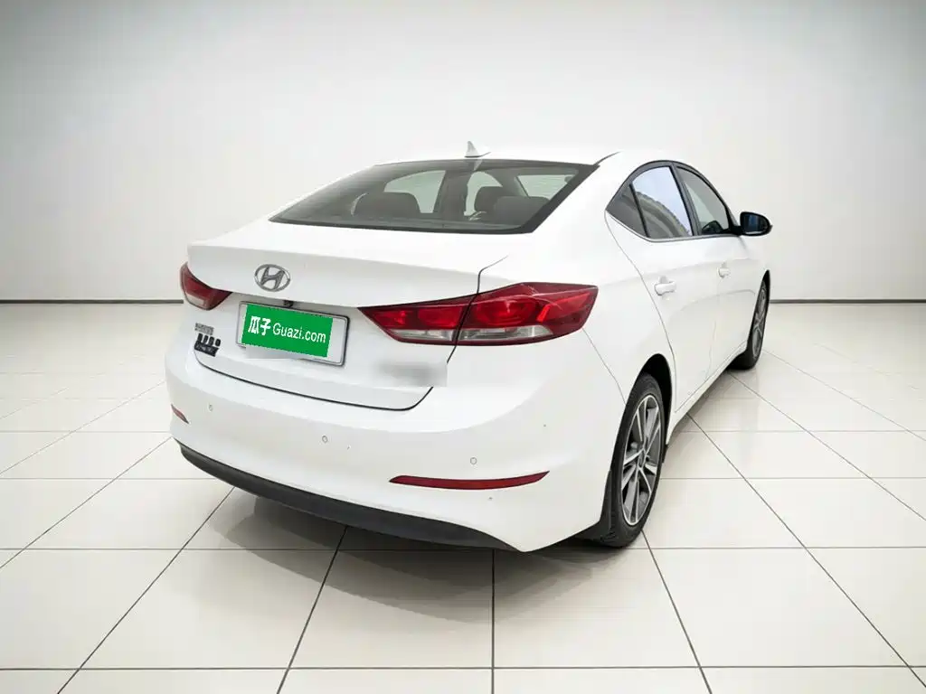 Hyundai Celesta 2017 — фото 4