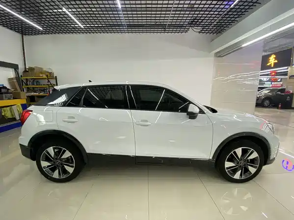 Audi Q2L 2022