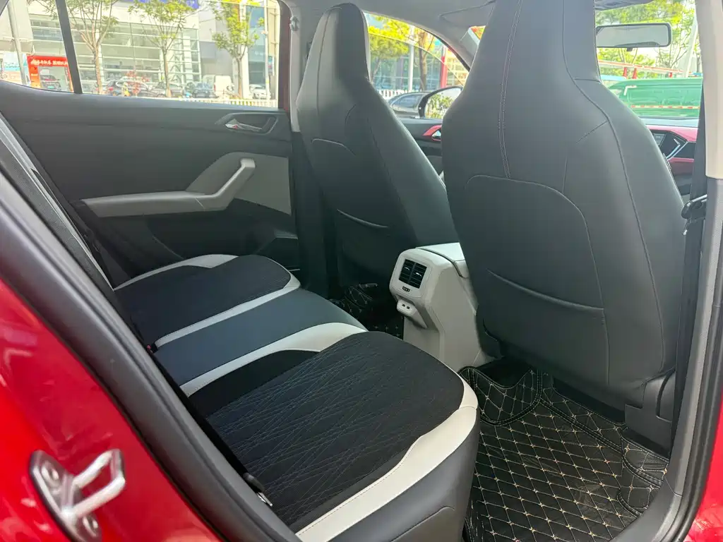 Volkswagen T-Cross 2020