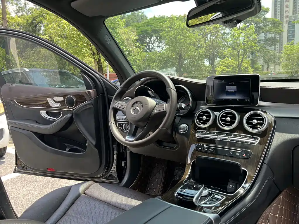 Mercedes-Benz GLC 2019 — фото 10