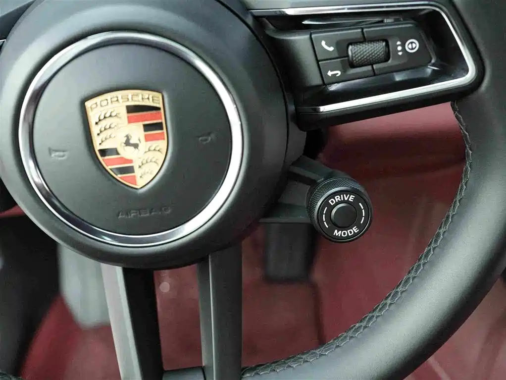 Porsche Panamera 2023 — фото 18