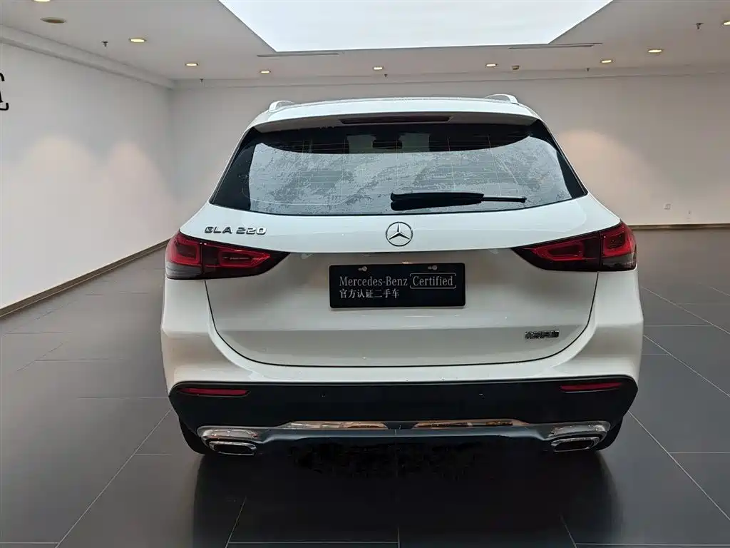 Mercedes-Benz GLA 2023