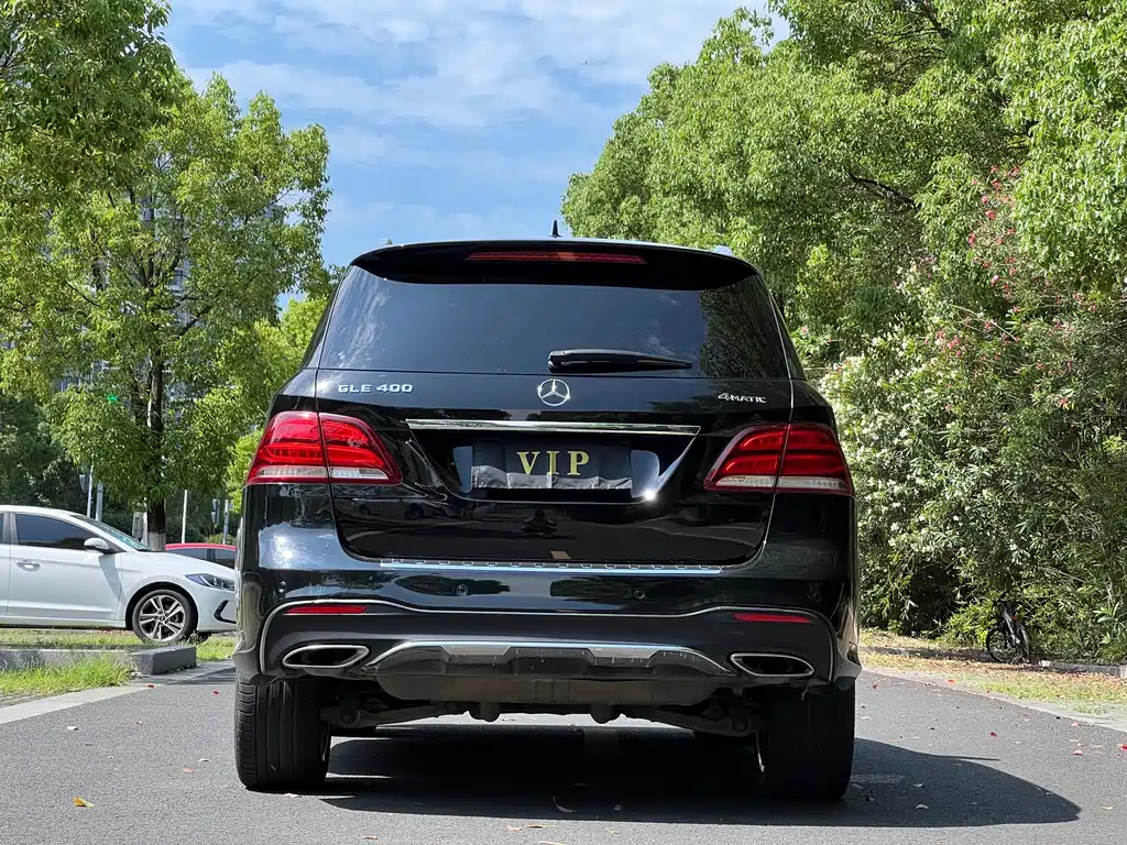 Mercedes-Benz GLE 2017 — фото 10