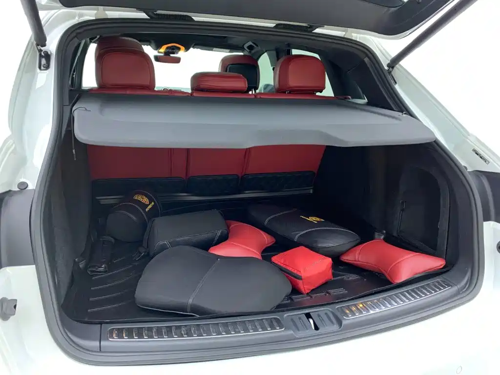 Porsche Macan 2021 — фото 11